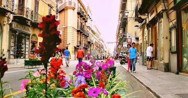 Maqueda Rooms Palermo Guest house